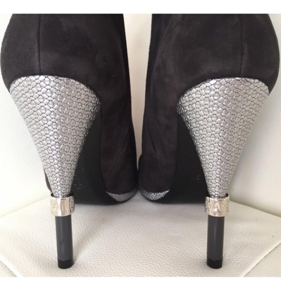 Chanel suede cap toe gray Chanel boots still selling for over 1,000 worn them 1 - Picture 2 of 8